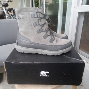 Sorel Gray Men's Lightweight Snow Boots { fits like size 9.5/10 }